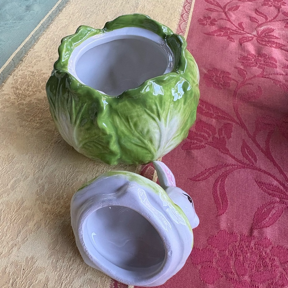 Corner Ruby Spring Collection Ceramic Rabbit 🐰 on Cabbage 🥬 Sugar Bowl - Picture 5 of 6